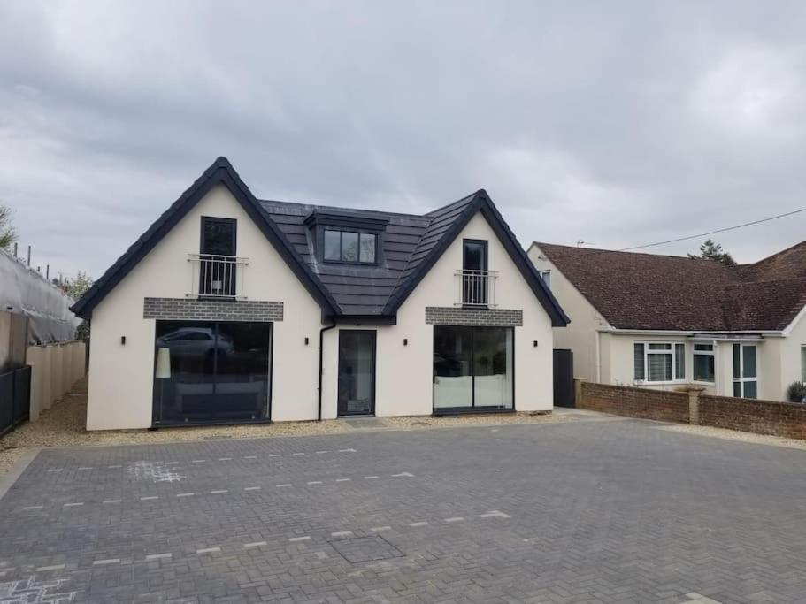 Rosey Lodge -1Bedroom Cousy Flat - Parking, Netflix, Wifi - Close To Blenheim Palace & Oxford - F5 Kidlington Exteriör bild
