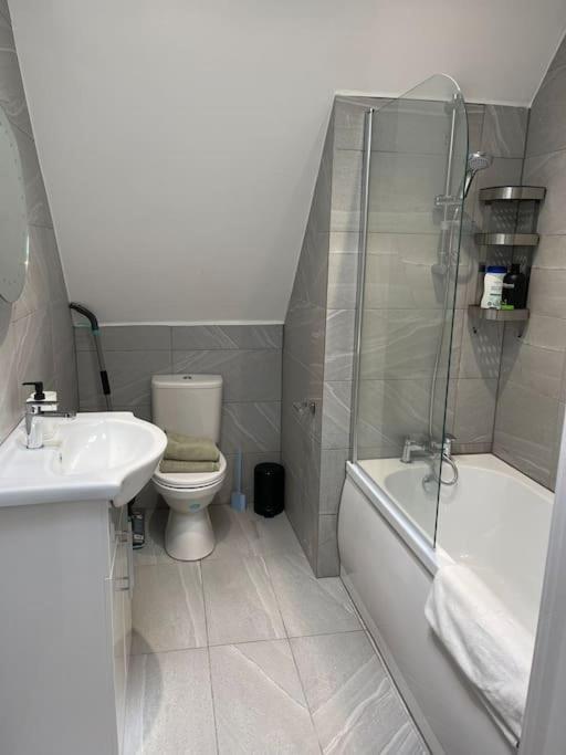 Rosey Lodge -1Bedroom Cousy Flat - Parking, Netflix, Wifi - Close To Blenheim Palace & Oxford - F5 Kidlington Exteriör bild