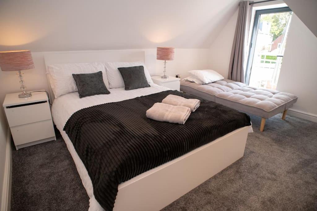 Rosey Lodge -1Bedroom Cousy Flat - Parking, Netflix, Wifi - Close To Blenheim Palace & Oxford - F5 Kidlington Exteriör bild